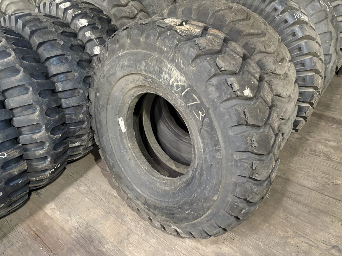 14.00X20 Specialty Tires of America E3 E-3