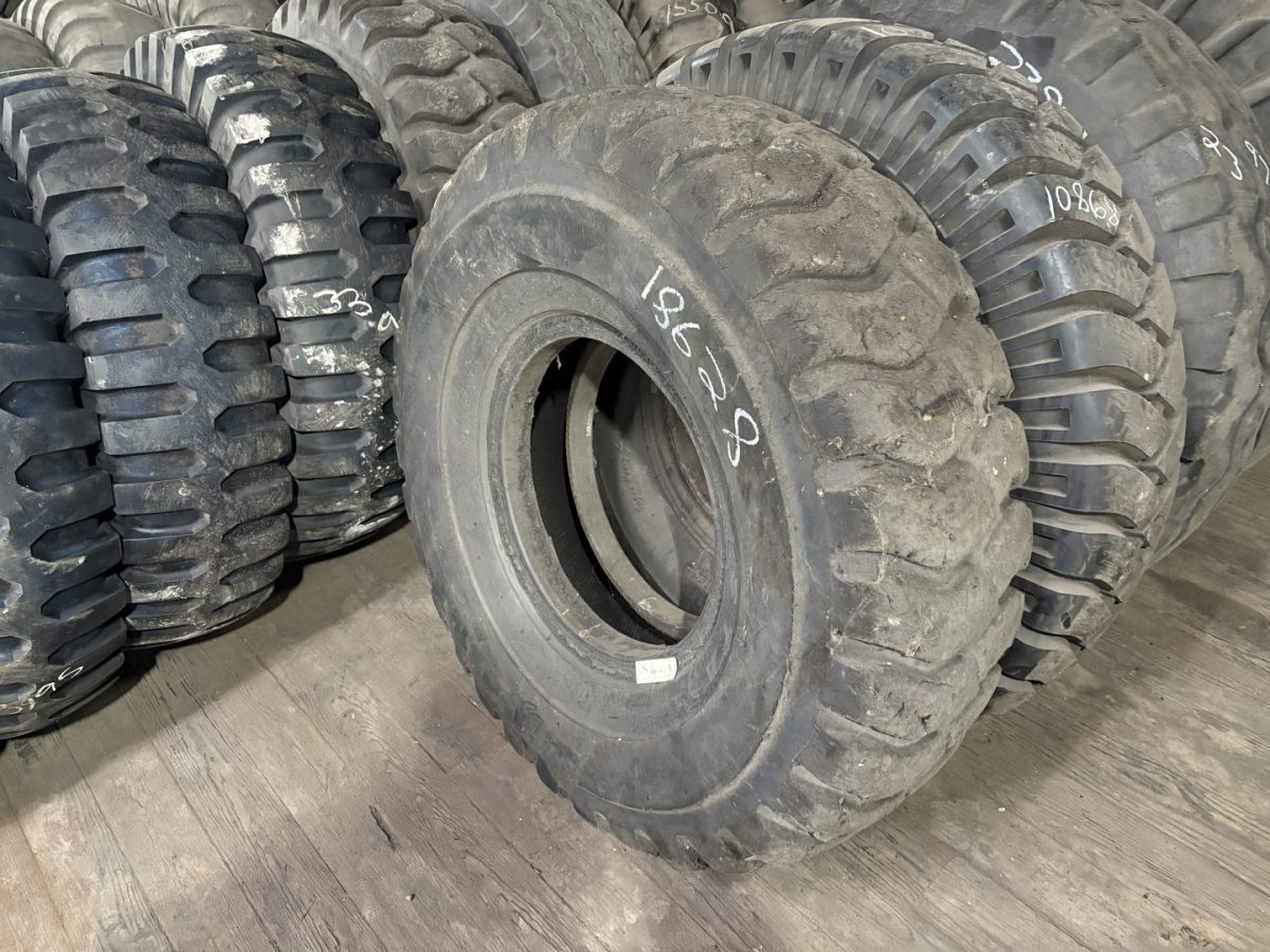 14.00X20 Specialty Tires of America E3 E-3