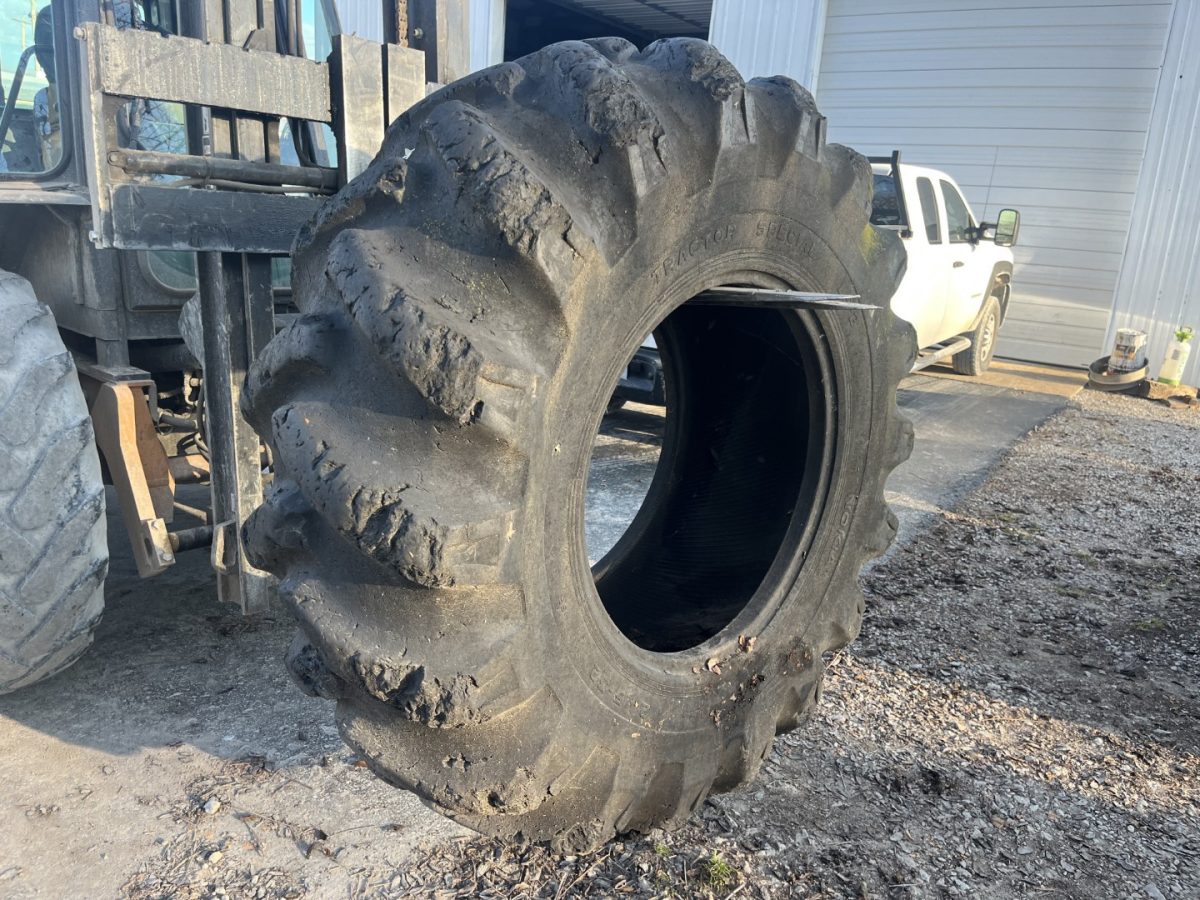 24.5X32 Nokian Tractor Special LS-2