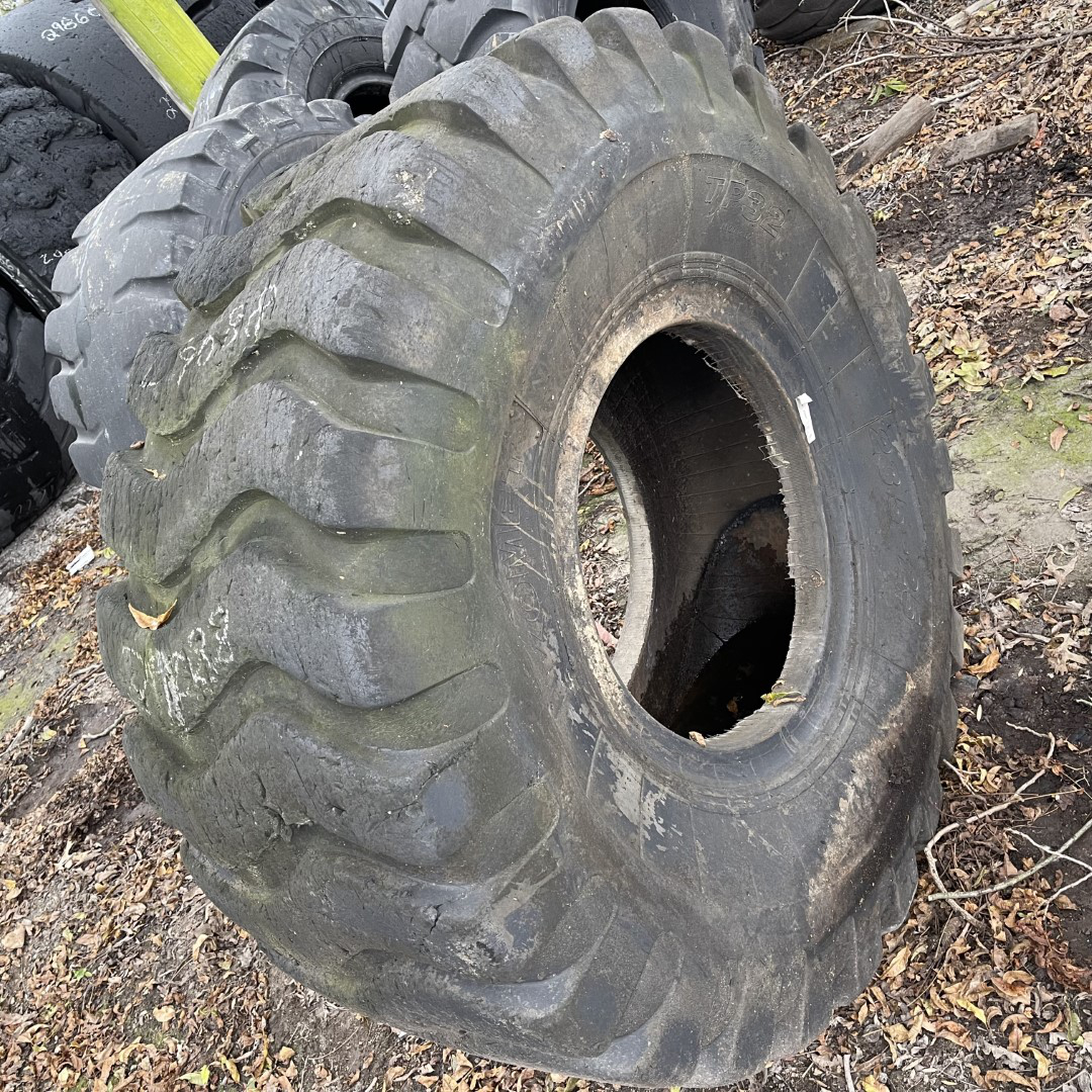 23.5X25 Komet TP32 L-3