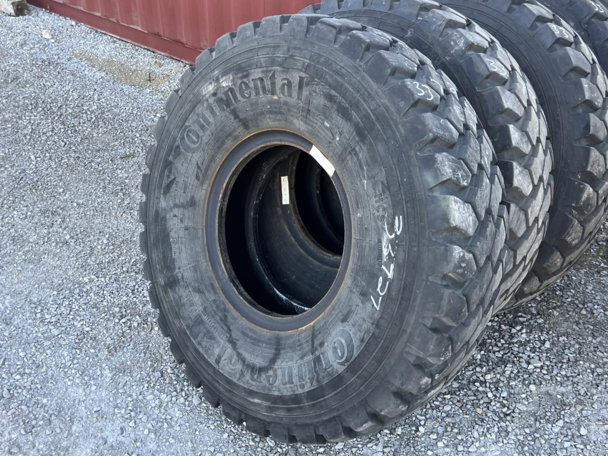 14.00R20 Continental HCS Traction