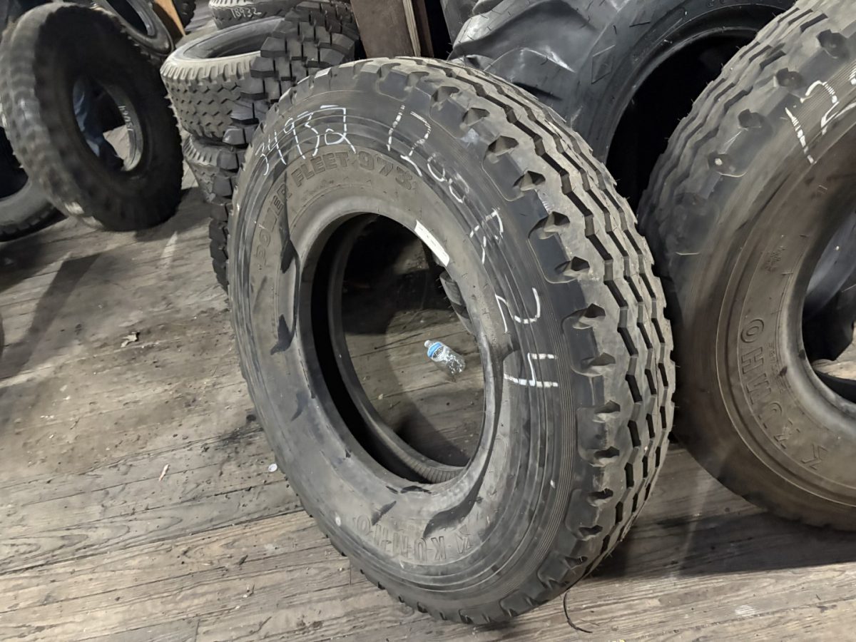 12.00R24 Kumho Power Fleet 973 Highway