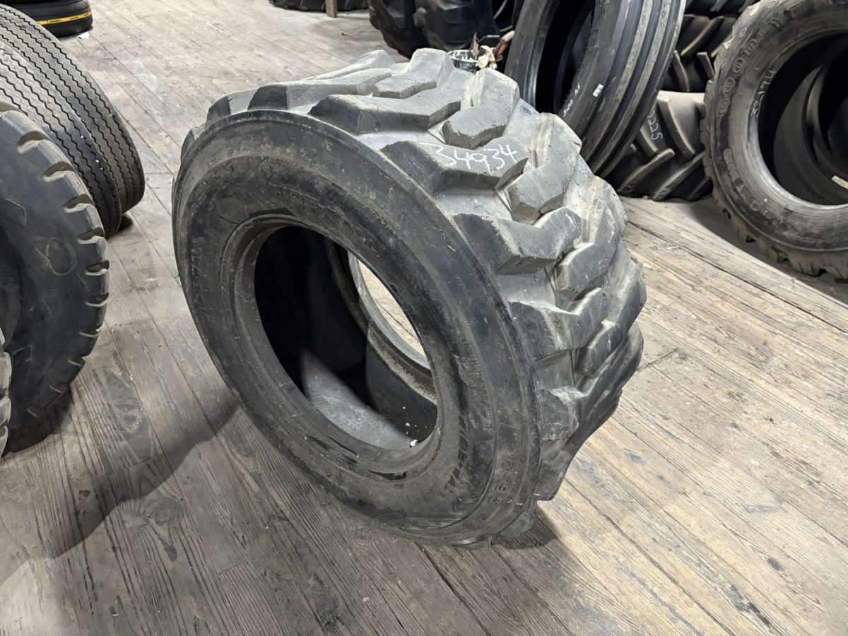 15X19.5 JLG Blackstone GTR R-4